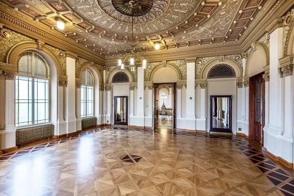 Spor o palác Žofín: Firma, která měla objekt pronajatý, ho odmítla vyklidit