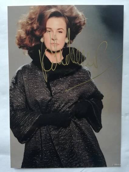 Autogram podpis Lemercier Valerie (Návštěvníci)