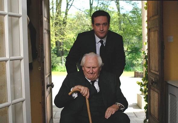 Horší než smrt - Z filmu - Matthew Macfadyen, Peter Vaughan