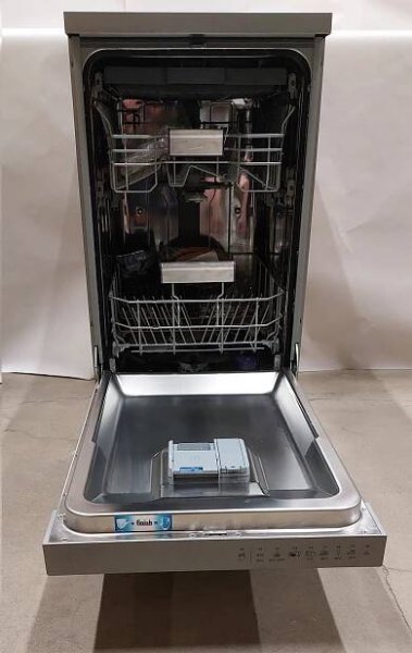 Myčka BEKO DFS28123X 8490 Kč