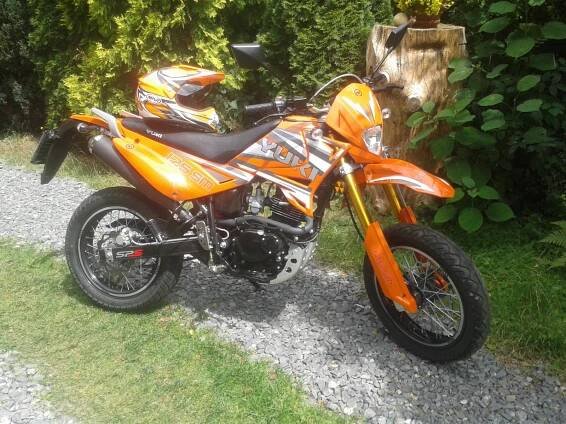 2015 Yuki SM 125 benzín 8.4 kW