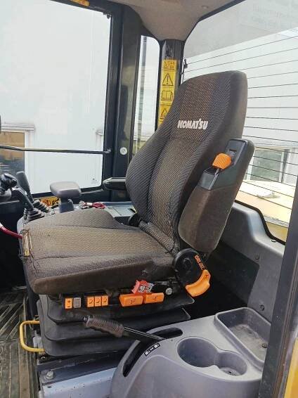 16t nakladač Komatsu rychloupínání klima CZECHMAT.CZ