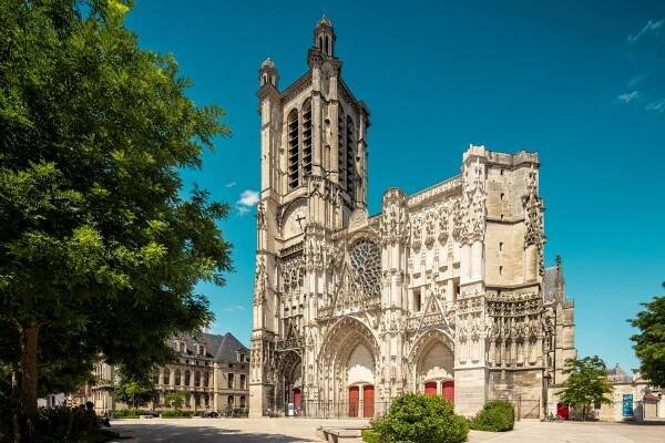 Cath?drale Saint-Pierre Saint-Paul, Troyes Cathedral Credit: ? Studio OG - Troyes La Champagne Tourisme Provided by a.gontero@troyeslachampagne.com