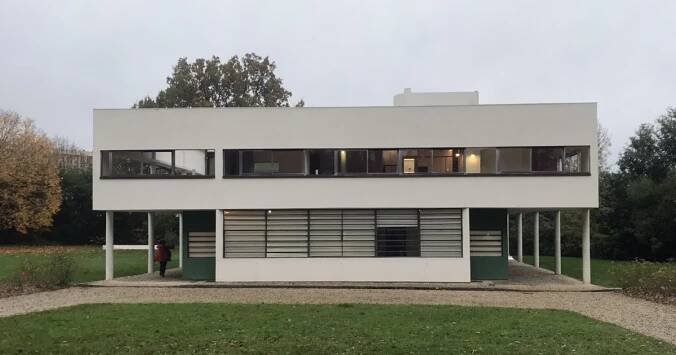 Tak trochu jiná chata. Le Corbusierova vila Savoye je skoro jako učebnice funkcionalismu
