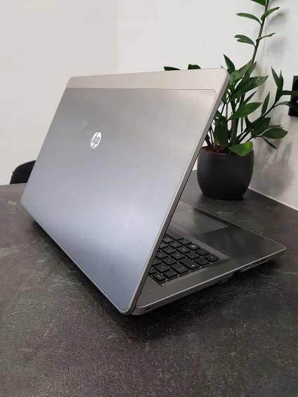 HP 4730S i3-2330M 8GB 240GB SSD 17,3" Model HP 4730S