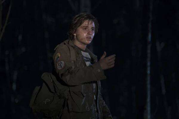 Dylan Schmid - Z onoho světa - Pilot - Z filmu