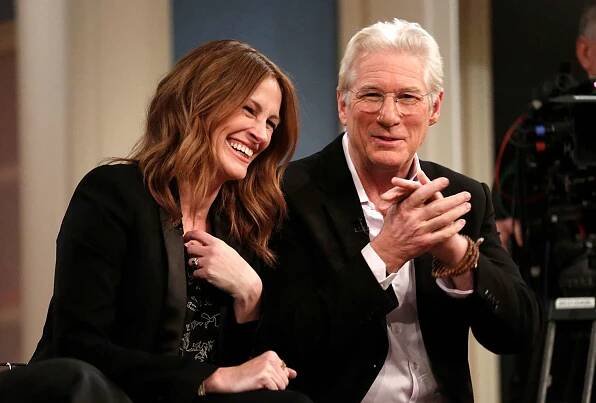 TODAY -- Pictured: (l-r) Julia Roberts and Richard Gere appear on NBC News' 