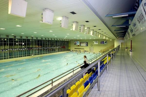 Městské lázně - Aquacentrum - sportovní zařízení - Hradec Králové - Východní-Čechy.info - oficiální turistický portál Pardubického