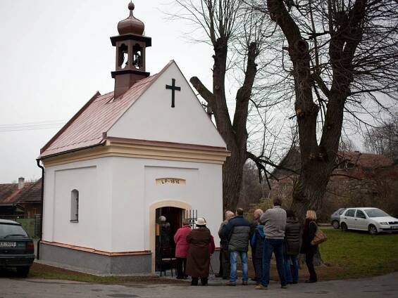 Znovusvěcení kapličky Habroveč - Oficiální stránky Obce Vrbatův Kostelec