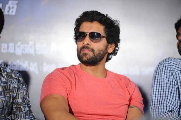 Vikram Latest HD Photos Images Wallpapers Pics Download