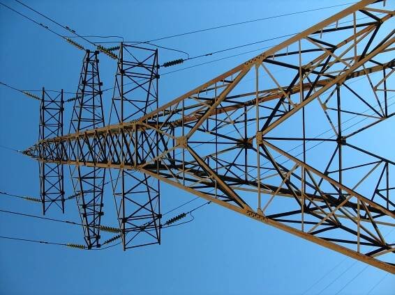 Transmission tower