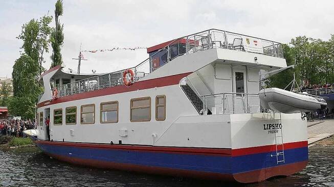 Brněnský dopravní podnik v sobotu zahájil plavební sezonu na Brněnské přehradě. Křtil se i nový parník Lipsko.