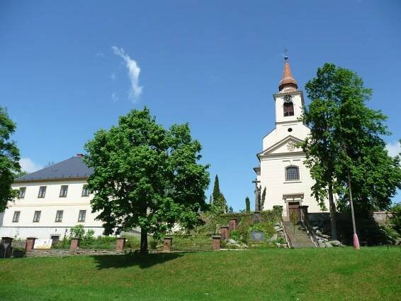 Fotografie - Rudoltice - kostel sv. Petra a Pavla - 21.05.2010