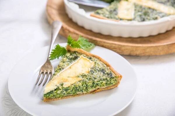 Quiche s kopřivovo-špenátovou náplní – Snědeno.cz