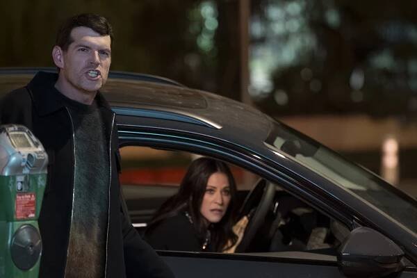Tohle nikdo nechce - Přijde šiksa do chrámu - Z filmu - Timothy Simons, Jackie Tohn