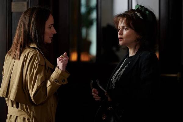 Ten Percent - Episode 2 - Z filmu - Lydia Leonard, Helena Bonham Carter