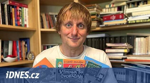Lukáš Pavlásek napsal další knihu pro děti. Je bláznivá i zlobivá, slibuje - iDNES.cz
