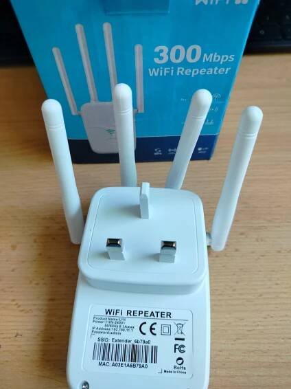 Zesilovač signálu Wi-Fi PRODLUŽOVACÍ WI-FI 300Mbps ANGLICKÝ VSTUP