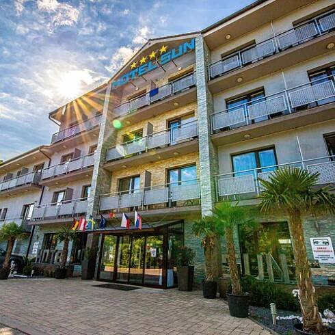Hotel Sun**** – Slnečné jazerá Senec
