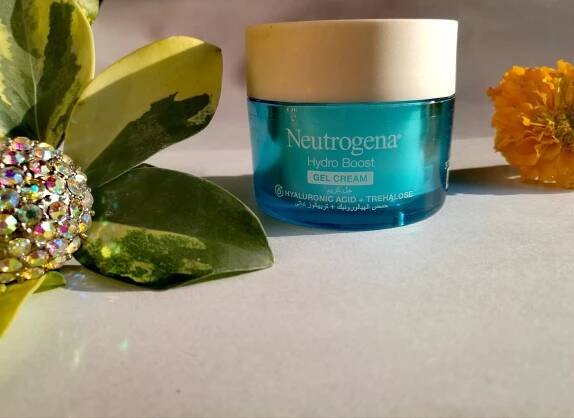 What's So Great About Neutrogena Hydro Boost Gel-Cream Moisturizer? - Style Rants