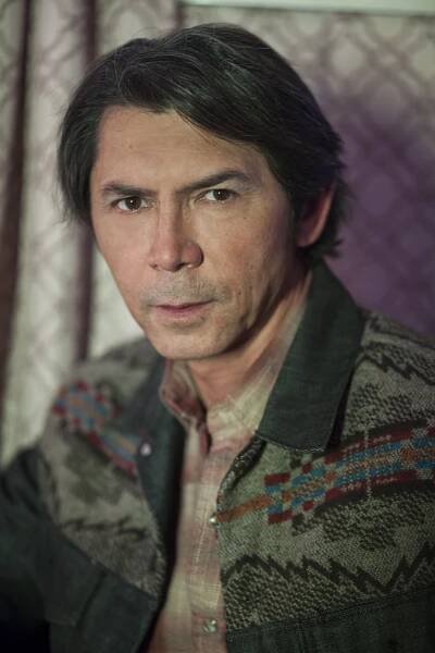 Drsný šerif - Zprávy o mé smrti - Promo - Lou Diamond Phillips