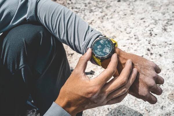 Track Your Adventures With the GPS-Heavy COROS VERTIX 2 Watch