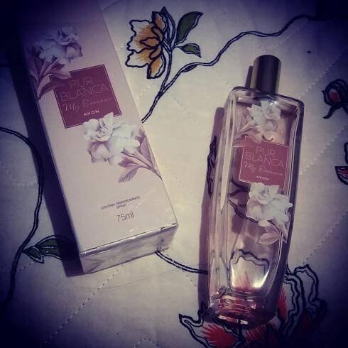 Pur Blanca My Essence Avon pro ženy