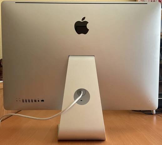 Prodám iMac 27" 1TB, 16GB RAM, Core i5, 2,8GHz za 12 999 CZK - 10/2021 - Apple Bazar