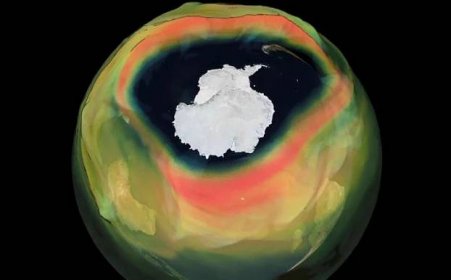 Vědce znepokojuje enormní velikost ozonové díry nad Antarktidou - Novinky