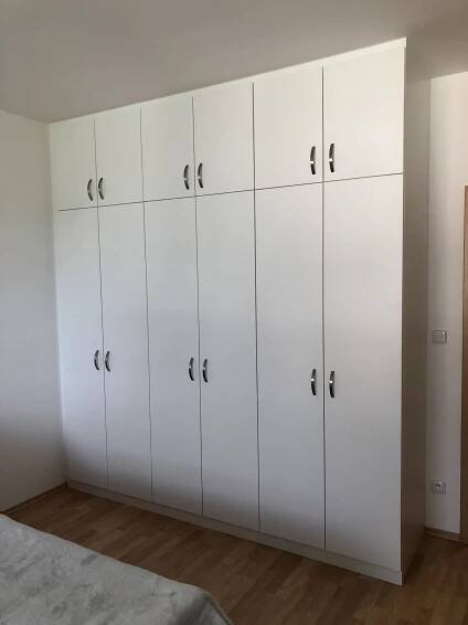 Vestavěné skříně Zlín | Trunkát Interier 