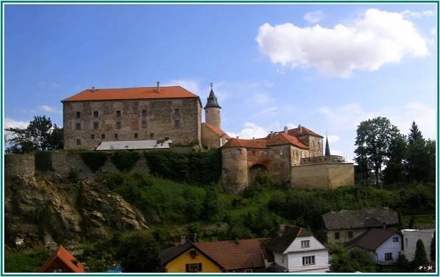 2011, Česká republika, Kraj Vysočina, Ledeč nad Sázavou - hrad - (popis komentář č.1)    //   2011, Czech Republic, Vysočina Region, Ledeč nad Sázavou - castle - (description of comment # 1)