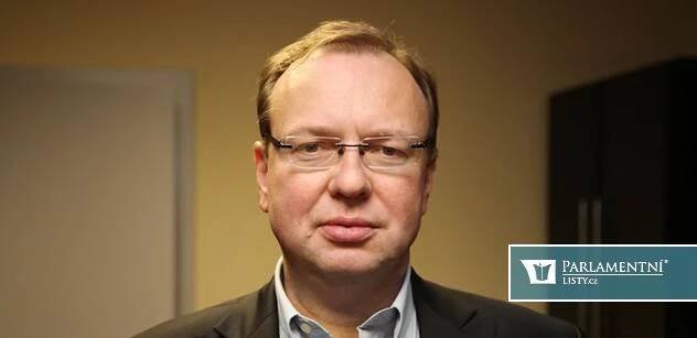 Praha 5: Petr Lachnit zahájil výstavu obrazů Jany Heřmanové v Galerii Prádelna