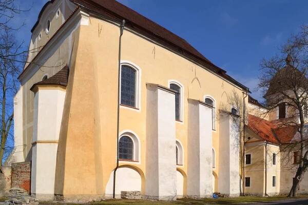 Duben + aktualizace Velikonočních mší