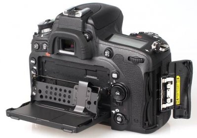 Nikon D750 Review - Updated: Nikon D750 DSLR (7)
