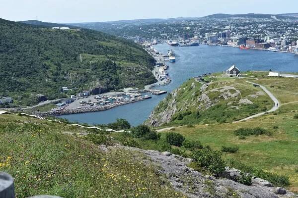 Best Places to Live in Canada for Families: 2025 Comprehensive Guide