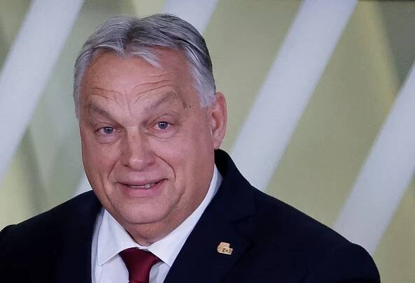 Orbán šokoval slovy o Ukrajině: Není to nezávislá země! Možná tam letěl náš dron? No a co
