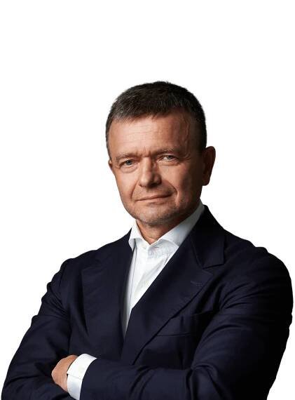 Jaroslav<br />
Haščák