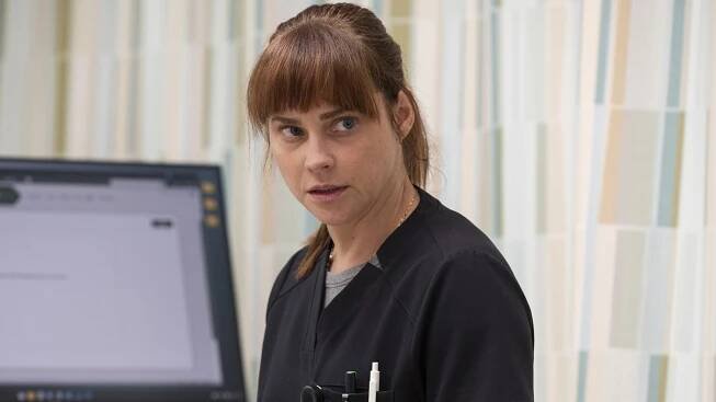 Urgent - 11:00 (S01E05) (2025)