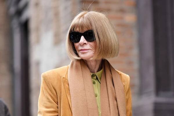 Anna Wintour steps down as Vogue editor-in-chief, but will retain control of storied magazine