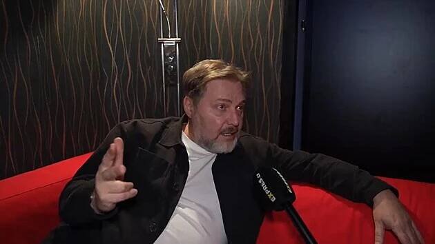 Roman Ondráček pálí ostrými: Pustil se i do Gottové a Žbirkové! Zlatokopka zničí každého chlapa - Expres.cz
