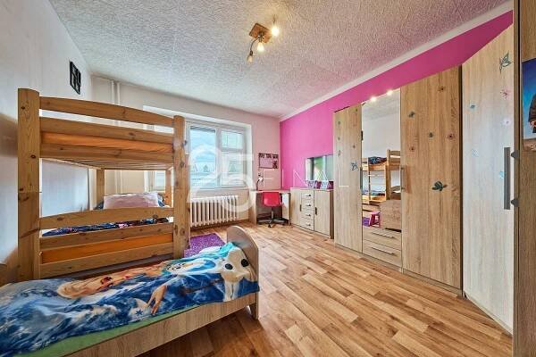 Prodej bytu 2+1 po rekonstrukci o celkové ploše 105 m2 a společnou zahradou v Úpici, okres Trutnov | Reality.iDNES.cz 