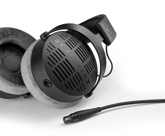 Beyerdynamic DT 900 PRO X (vystavený demo kus)