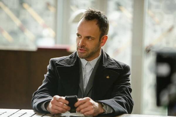 Jak prosté - Muž se zkřivenými rty - Z filmu - Jonny Lee Miller