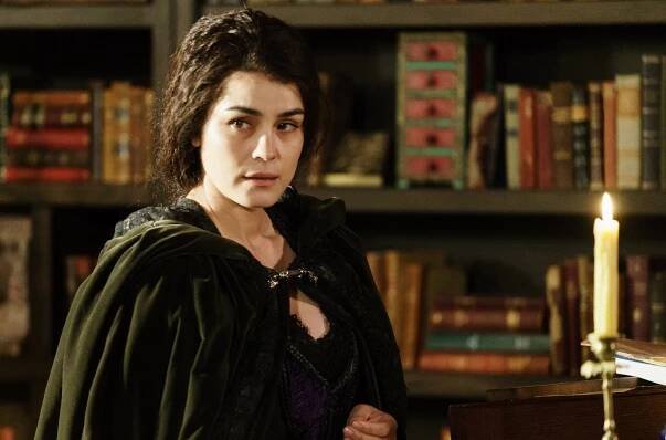 Ospalá díra - Ranní světlo úsvitu - Z filmu - Shannyn Sossamon