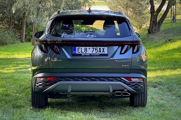TEST: Hyundai Tucson 1,6 T-GDI PHEV 4x4 | MOTORVIZE.cz