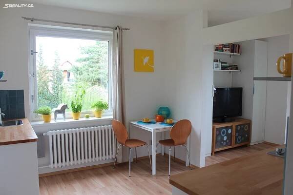Pronájem bytu 1+kk 30 m², Bezručova, Řevnice