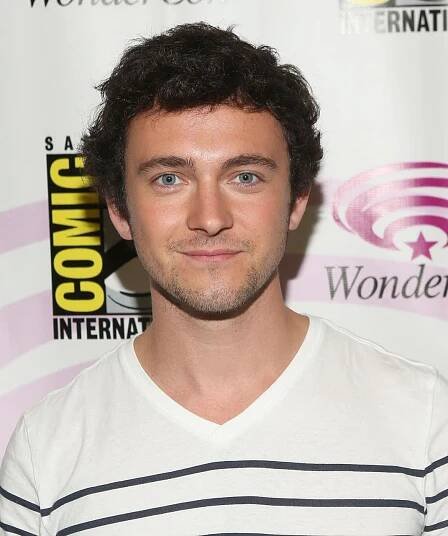 George Blagden Talks VIKINGS, His Relationship with Ragnar Lothbrok, and More