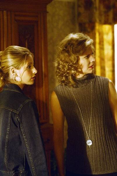 Sarah Michelle Gellar, Kristine Sutherland - Buffy, přemožitelka upírů - Mé skutečné já - Z filmu