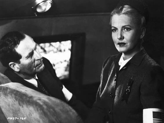 Zahraniční aféra - Z filmu - Jean Arthur