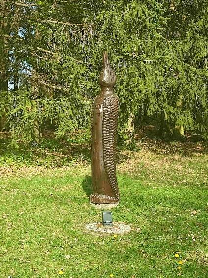 Fotogalerie • Dřevěná socha tučňáka (Socha) • Mapy.com